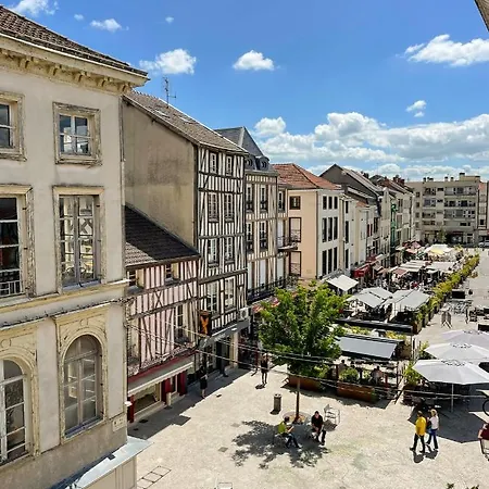 A1 Champagne Loft - 105 M2 6 Personnes - Place De La République - En Champagne