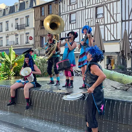 Apartament A1 Champagne Loft - 105 M2 6 Personnes - Place De La Republique - En Champagne Châlons-en-Champagne