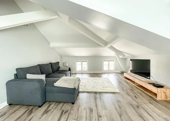 A1 Champagne Loft - 105 M2 6 Personnes - Place De La Republique - En Champagne *