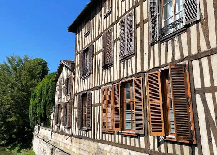 Apartman A1 Champagne Loft - 105 M2 6 Personnes - Place De La Republique - En Champagne *